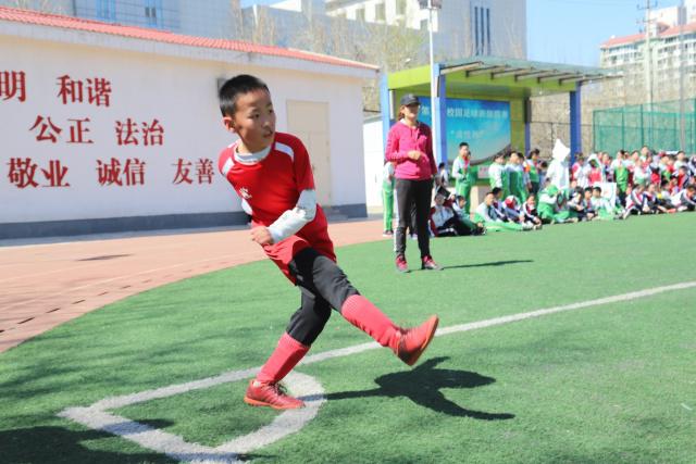 打破得分荒！李凯尔砍22分 仅靠他一人难赢球